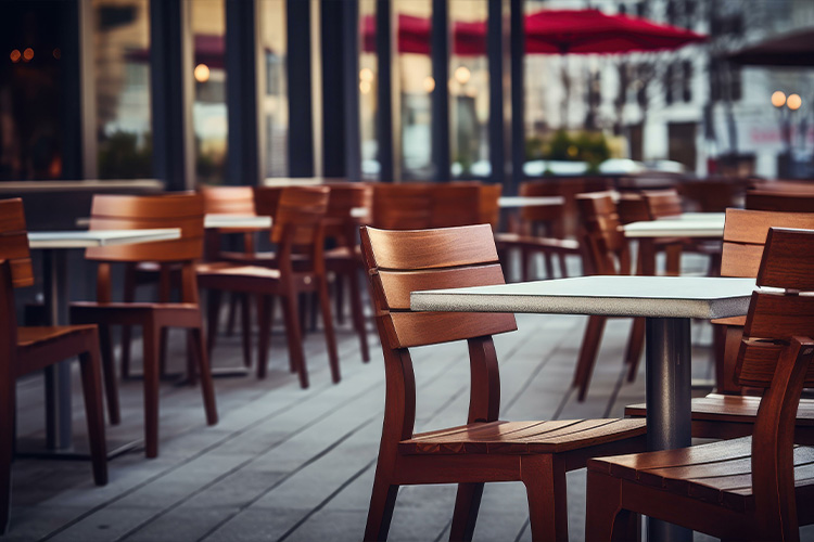 Top 5 Outdoor Furniture Trends for Restaurants and Cafés