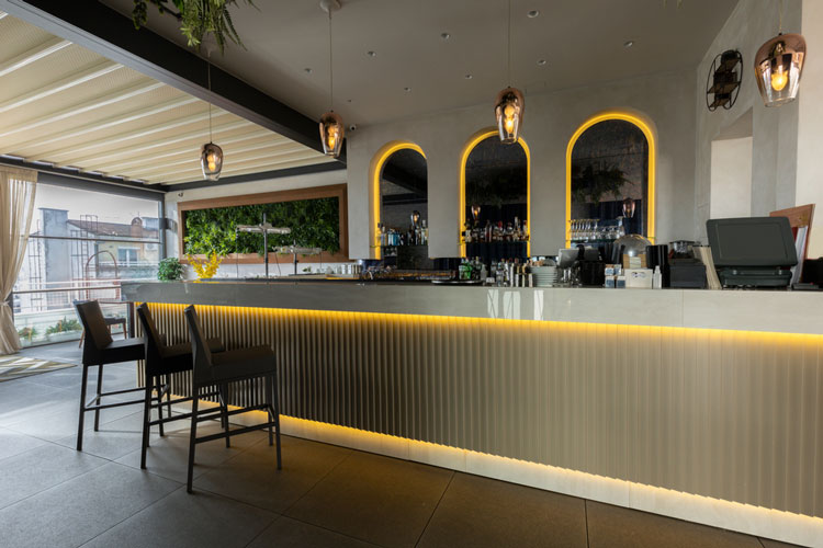 Elevate Your Space: Why Wooden Bar Stools Are the Perfect Touch for Restaurant Interiors
