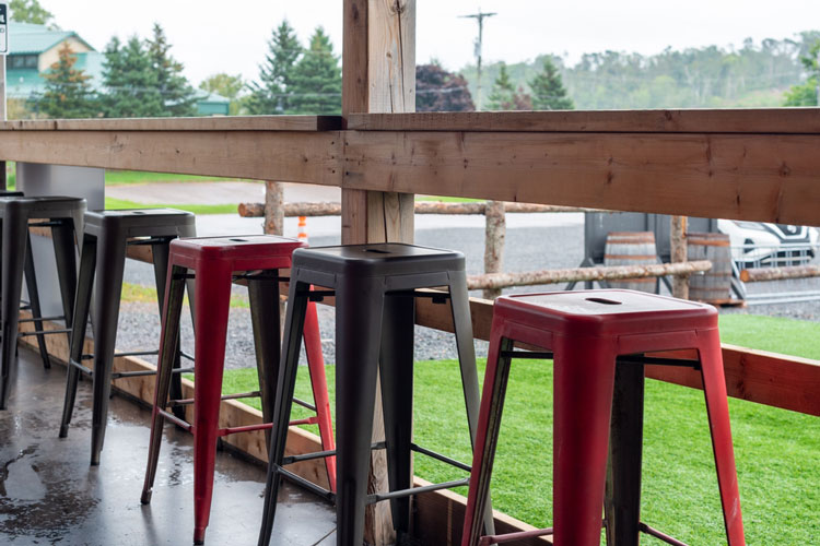 Bar Stool vs. Dining Chair: Choosing the Right Seating for Your Concept
