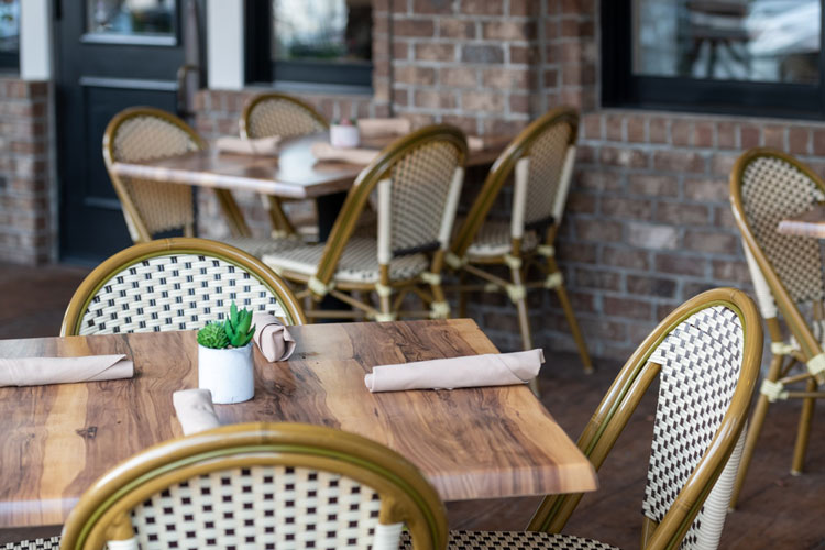 How Restaurant Seating Impacts Customer Experience and Sales